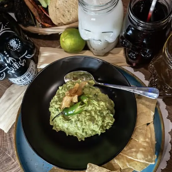 Guacamole with chips